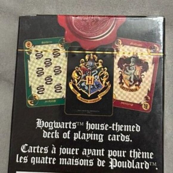 Harry Potter House Crests Playing Cards - Picture 2 of 2
